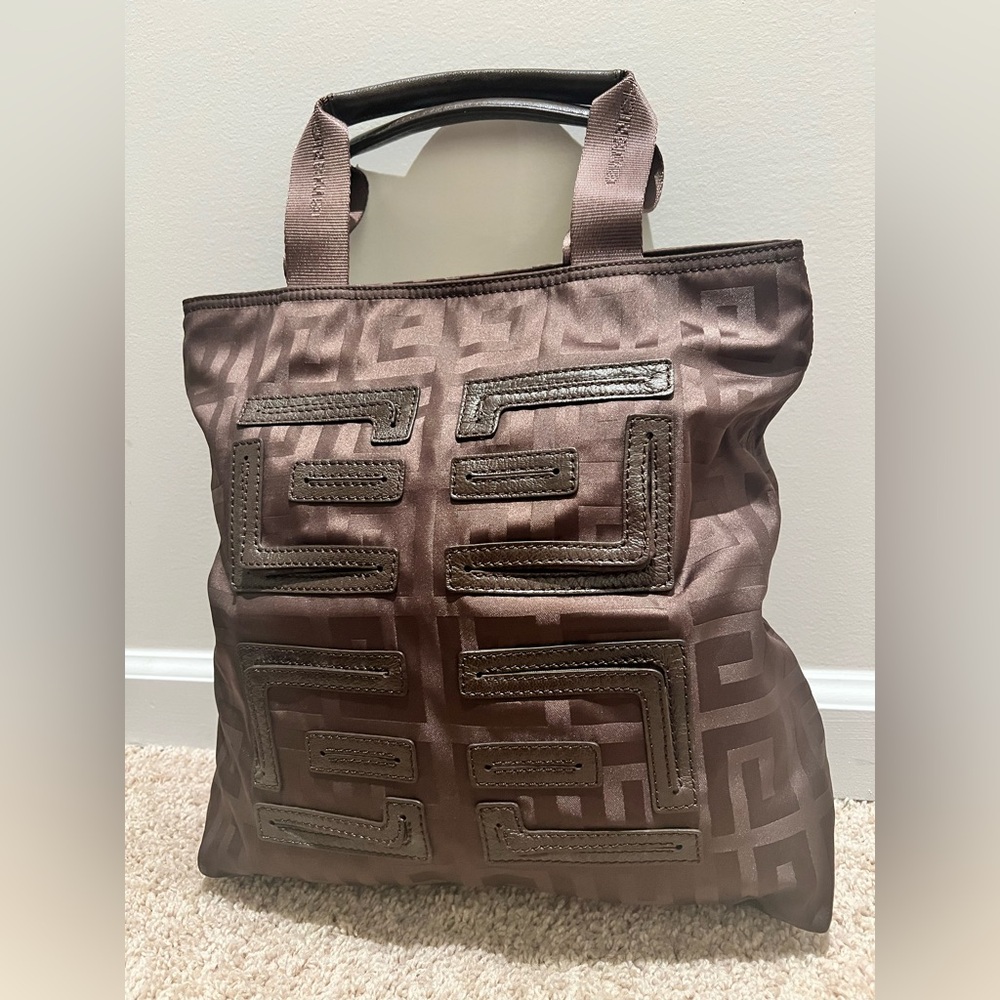 Givenchy 4G Nylon Tote in like new condition - Picture 5 of 13